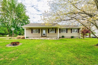 10882 S 200 W, Huntingburg, IN 47542