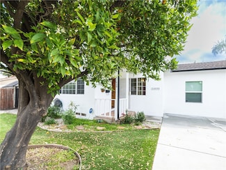 21030 Ingomar St, Canoga Park, CA 91304