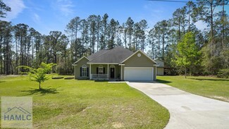 228 Bennetts Cir, Jesup, GA 31545