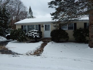 128 Sylvester St Unit 1, Lawrence, MA 01843