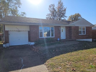 9406 Pattonwood Dr, Saint Louis, MO 63136