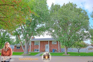 1037 Bandera Ave, Douglas, WY 82633