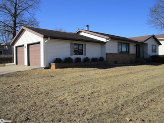 2503 Sunset Dr, Iowa Falls, IA 50126