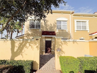 2520 Bella Vista Dr, Davenport, FL 33897