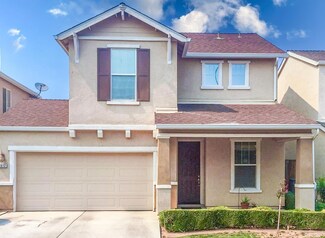 4612 W Naomi Way, Fresno, CA 93722