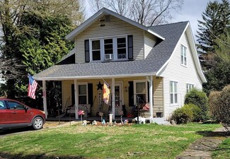 32 Marcy St, Worcester, MA 01602
