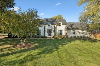 8210 Moores Ln, Brentwood, TN 37027