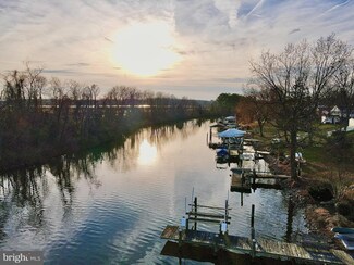 18 Neptune Dr, Joppa, MD 21085