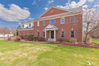 3185 Deer Creek Dr, Lambertville, MI 48144