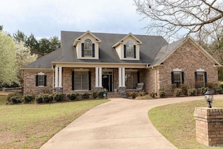 101 Deerwood Dr, Searcy, AR 72143