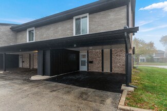 25 Cour Monnet, Palos Hills, IL 60465