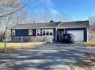 890 Main St, Monmouth, ME 04259