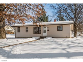 506 N 2nd St, Guthrie Center, IA 50115
