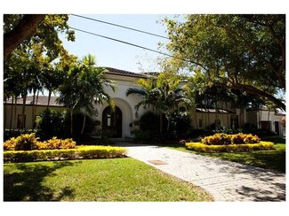 526 Jeronimo Dr, Coral Gables, FL 33146