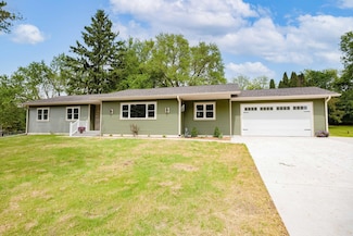 269 Aztalan Ct, Jefferson, WI 53549