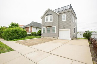 733 E Walnut St Unit Upper, Long Beach, NY 11561