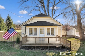 1722 144th Ave, Dorr, MI 49323