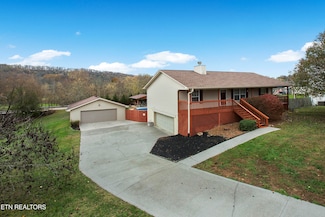 7591 Rising Brooks Ln, Knoxville, TN 37918
