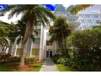 486 NW 165th Street Rd Unit B203, Miami, FL 33169