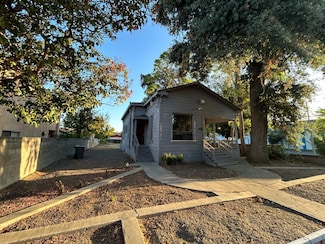 913 Court St, Woodland, CA 95695