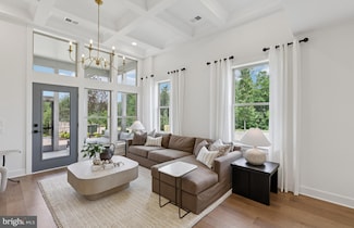 6052 Sunstone Ln, Haymarket, VA 20169