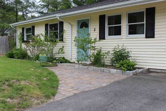 5 Newport Rd, Dover, NH 03820