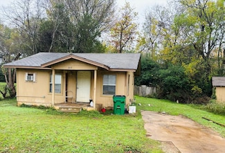 307 S Dorrance St, Palestine, TX 75801