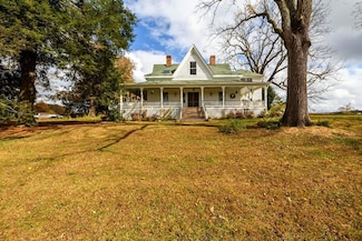 1526 Highway 255 N, Sautee Nacoochee, GA 30571