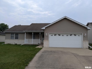 4317 Clearwater Ln, Springfield, IL 62703