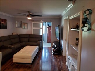8051 Southgate Blvd Unit J11, North Lauderdale, FL 33068