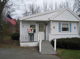 14 Meredith Dr, Hampstead, NH 03841