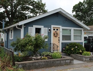 4 Greenwood Ave, Wareham, MA 02571