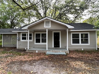 590 Carswell St, Homerville, GA 31634