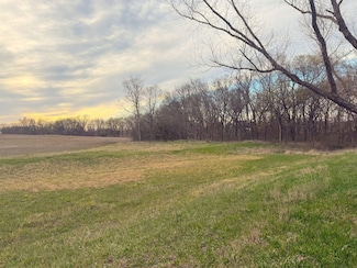 99 E 1600 Rd, Baldwin City, KS 66006