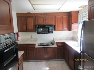 160 Pelham Ln Unit B, Monroe Township, NJ 08831