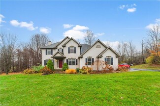 9765 Bascom Rd, Chardon, OH 44024