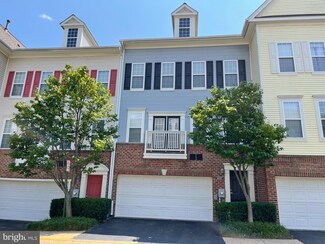 8137 Harper Valley Ln Unit 34, Falls Church, VA 22042