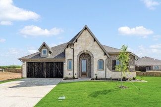 304 Alina St, Burleson, TX 76028