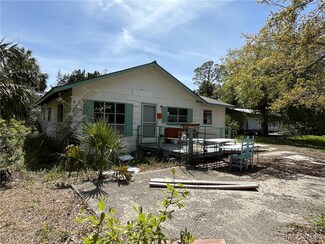 1226 Hawthorne Ave, Cedar Key, FL 32625