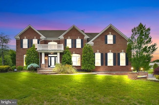 6 Applewood Ct, Hainesport, NJ 08036