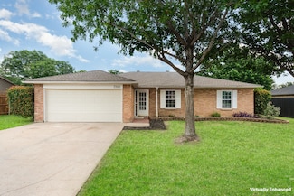 7300 Windhaven Rd, North Richland Hills, TX 76182