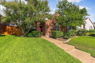 8013 Springmoss Dr, Plano, TX 75025