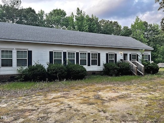 1807 Horseshoe Bend Rd, Erwin, NC 28339