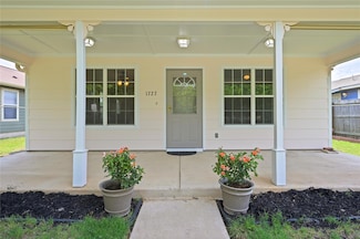 1727 Leander St, Georgetown, TX 78626