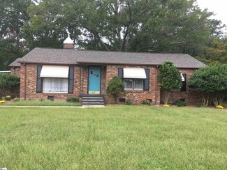 7847 White Horse Rd, Greenville, SC 29611