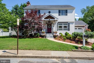505 Center St, Barrington, NJ 08007