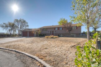 42 S Tropicana Cir, Sparks, NV 89436