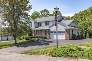 40 Fairview Dr, Danville, PA 17821