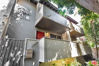 5920 Chula Vista Way Unit 2, Los Angeles, CA 90068