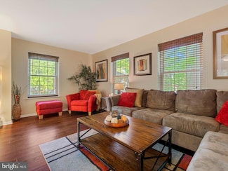9142 Lambskin Ln, Columbia, MD 21045